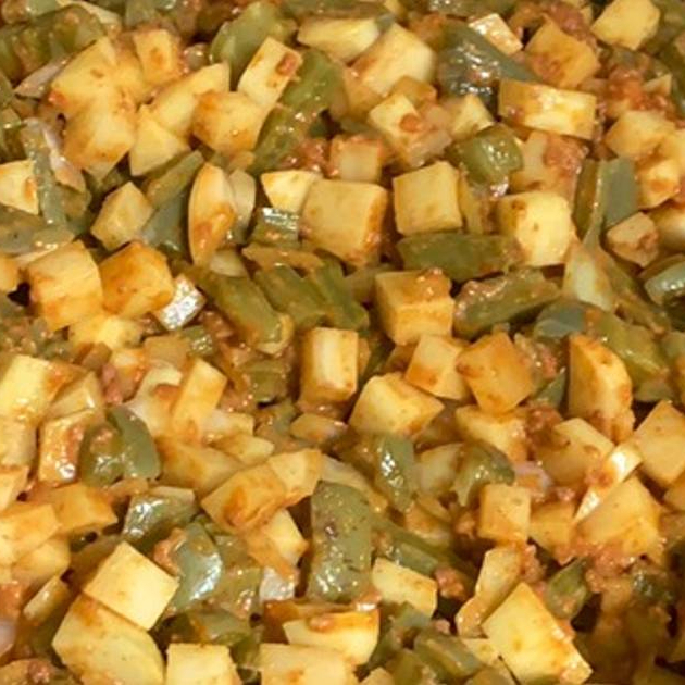 NOPALES CON PAPAS