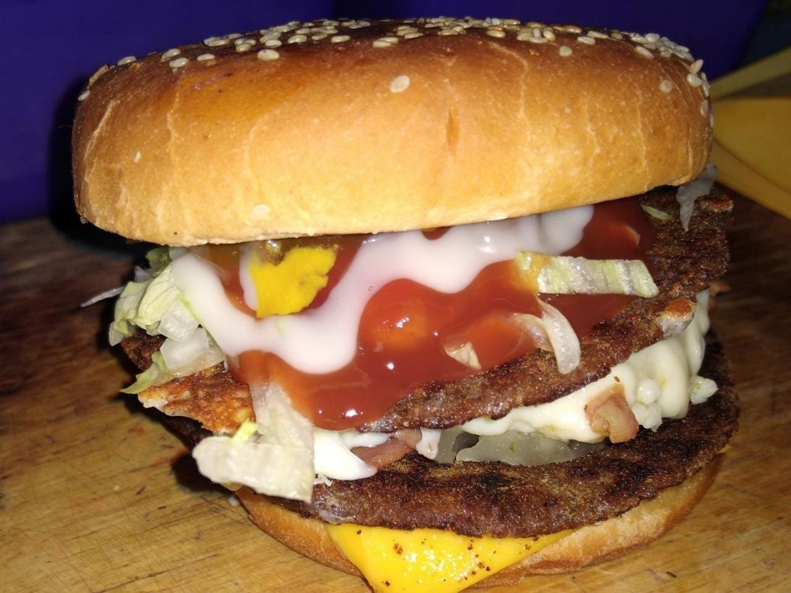 Hamburguesa doble Carne sin Piña