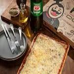 Pizza Gigante (50cm x 25cm) à sua escolha, acompanhada de um refrigerante de 1,5L grátis.