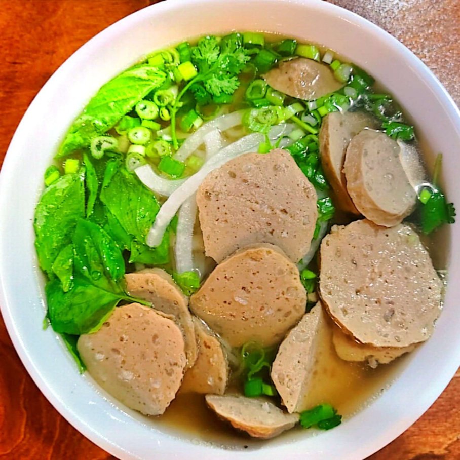 Pho de Albondigas