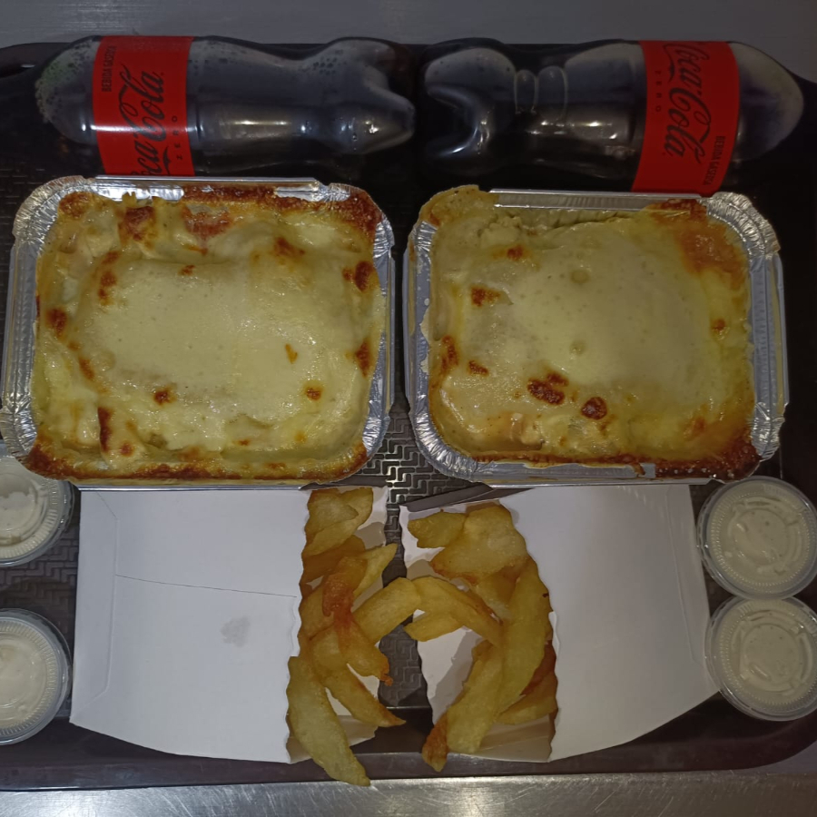 2 Lasagñas Mixta En Combo..