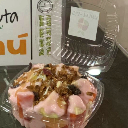 Coctel de Fruta con Yogurt