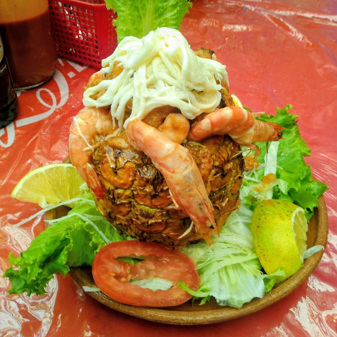 PIÑA RELLENA DE MARISCOS