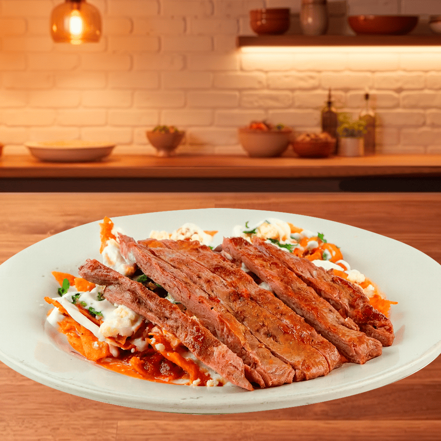 Chilaquiles con Arrachera