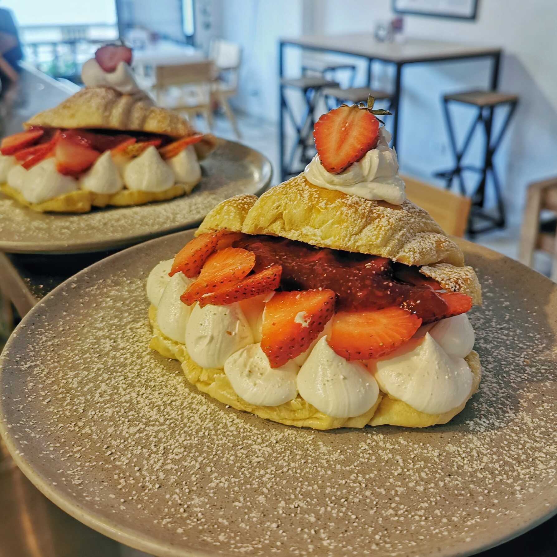 Croissant Fresas & Crema