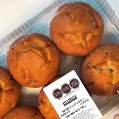 MUFFIN DE VAINILLA CON CHISPAS DE CHOCOLATE