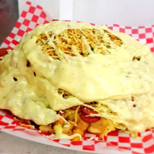 Combo Salchipapa Gratinada Suiza + Gaseosa 250