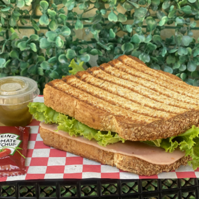 Sandwich de Jamon y Queso (CALIENTE)