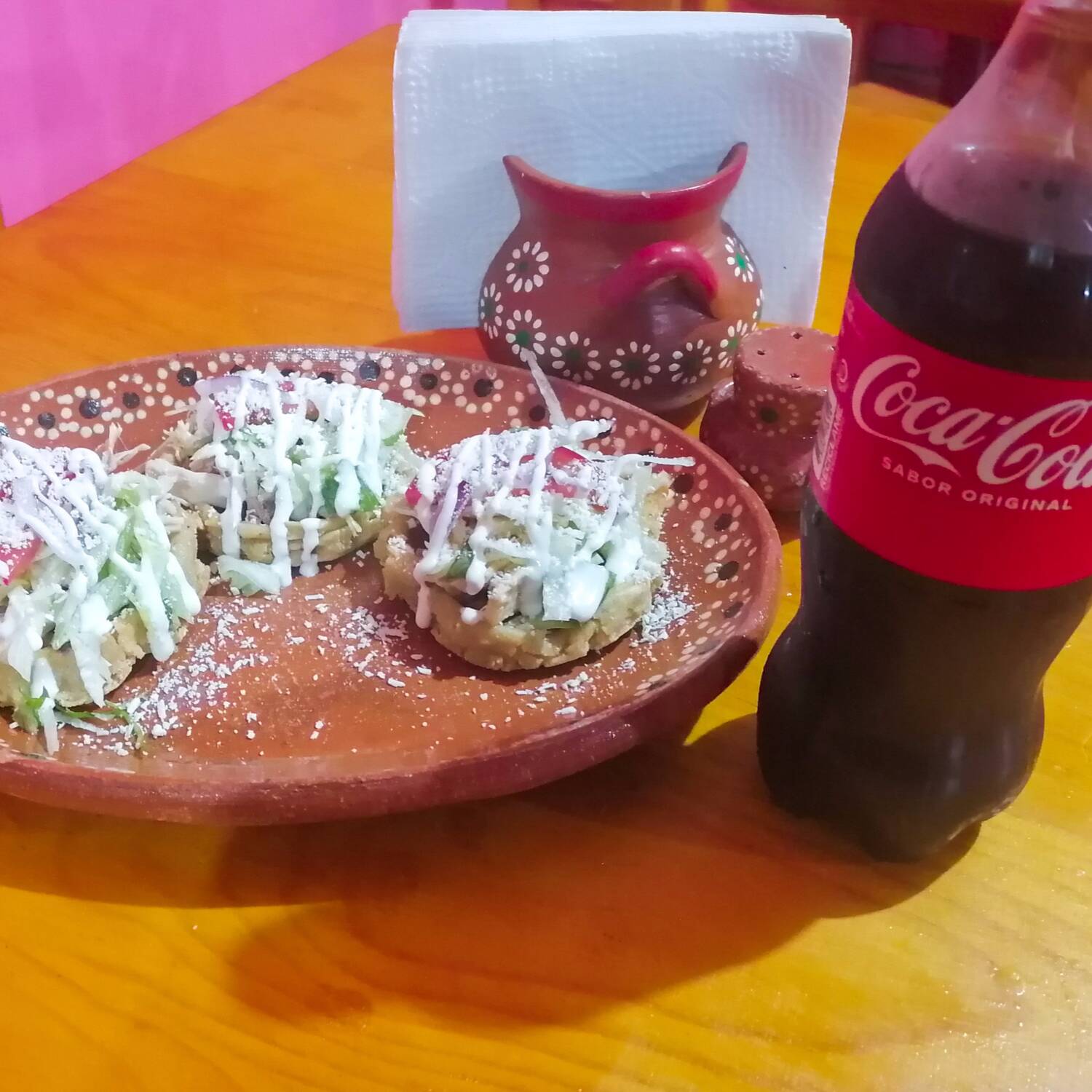 Sopes + Coca