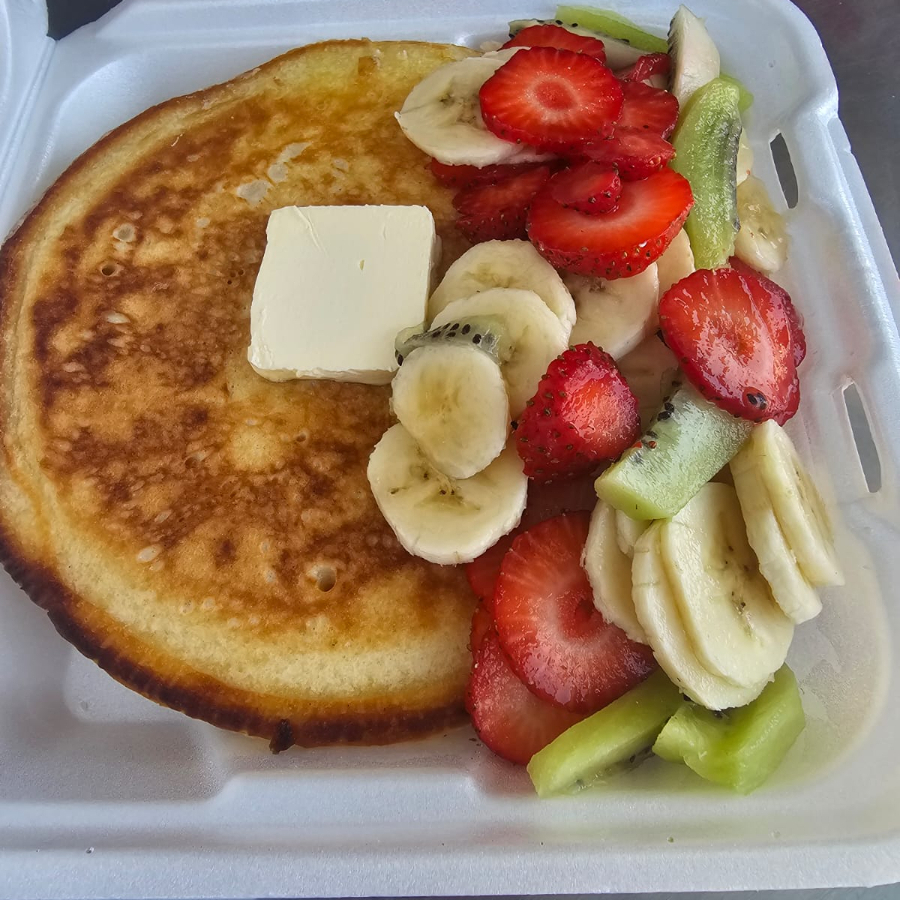 Hot Cakes con Fruta