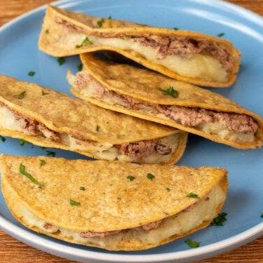 Taco De Frijol Con Queso