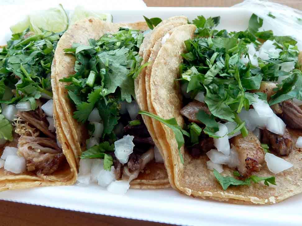 Tacos Chicos de Costilla de Res