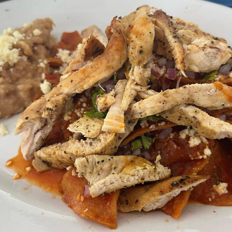 Chilaquiles con Pollo