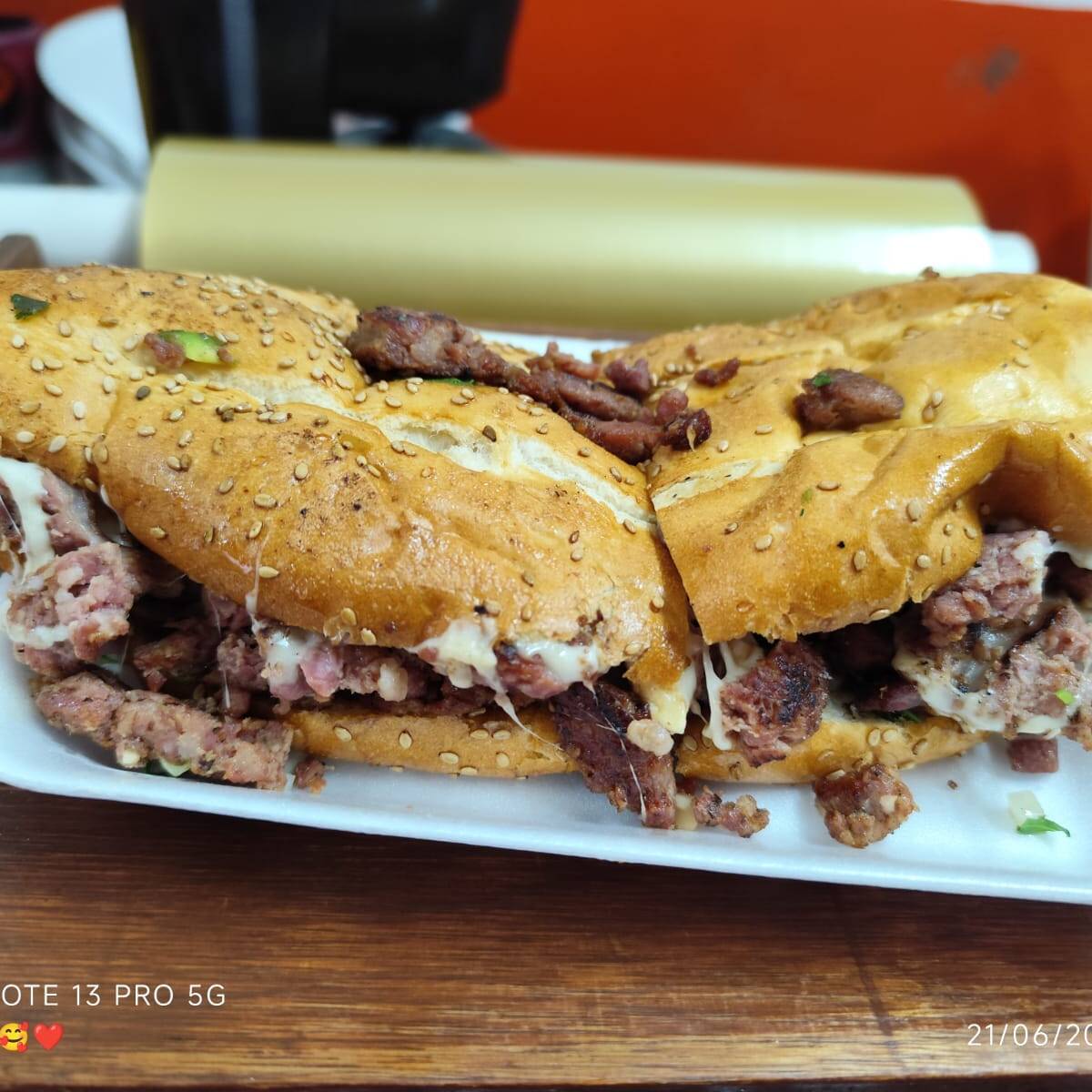 Torta de Arrachera con Queso