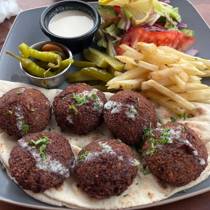 PLATO DE FALAFEL (VEGETARIANO)