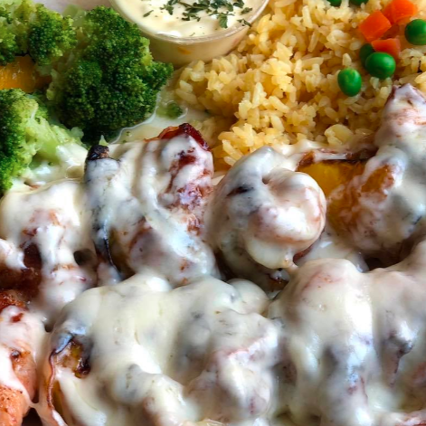 Camarones Brochetas Gratinadas