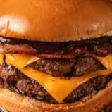 2 Hamburguer Artesanais, Bacon, 2 Fatias de Queijo, Alface tomate