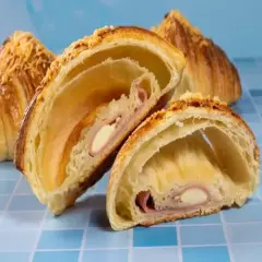 Croissant Jamón y Queso Mediano