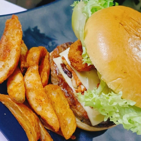 Hamburguesa Cielo , Mar & Tierra