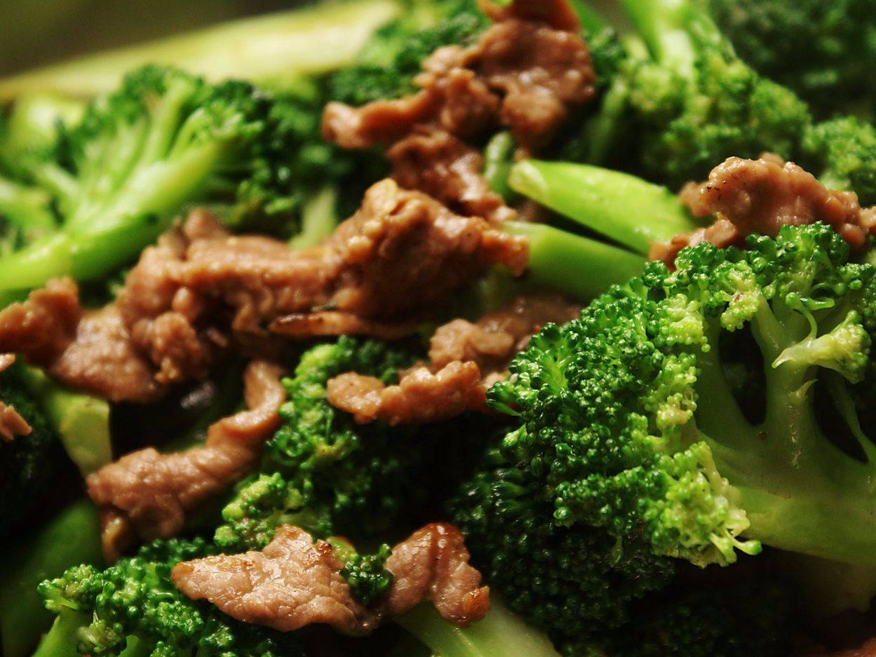 Carnes con Brocoli