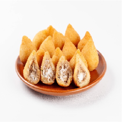 Produto congelado. Verificar na embalagem o modo de preparo.Massa levemente temperada é irresistível e o recheio de frango desfiado com temperos especiais e requeijão cremoso encanta com tanto sabor.