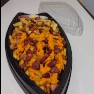 1x Batata , com bacon assado na brasa defumado em cubos ,acompanha molho cheddar