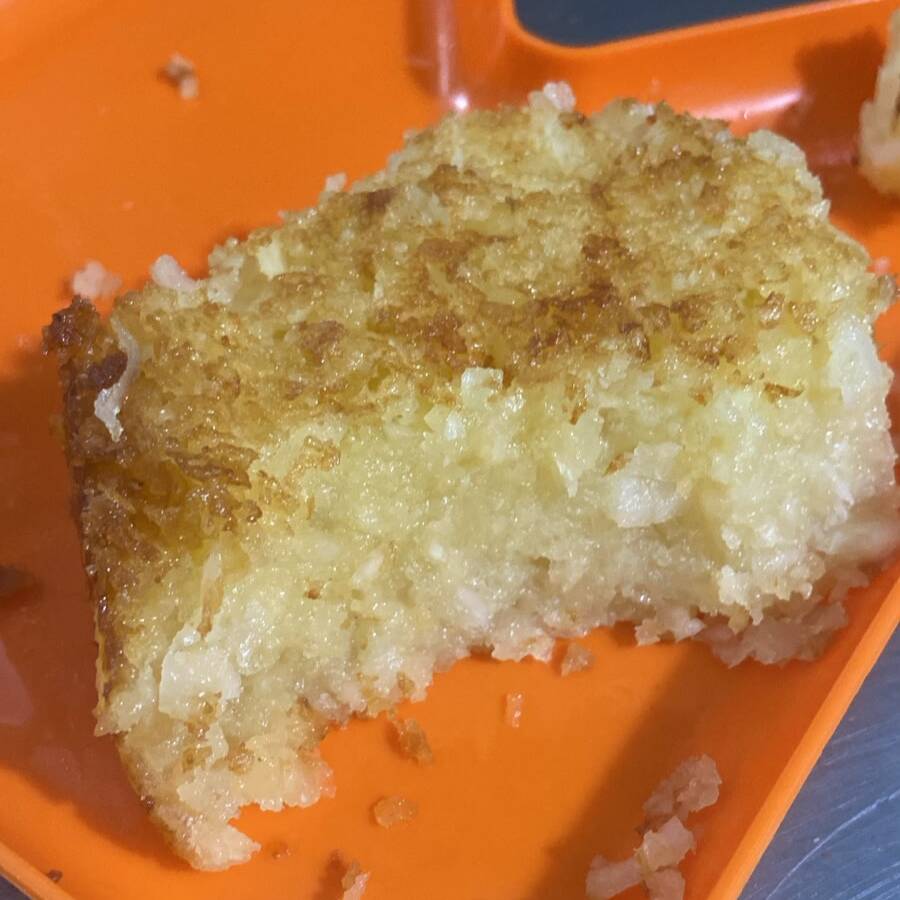 Bolo crenoso de aipim com coco, voce nunca comeu nada igual