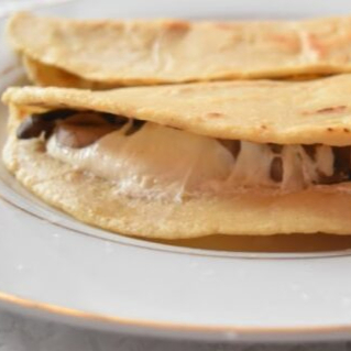 QUESADILLA DE CHORIZO SENCILLA