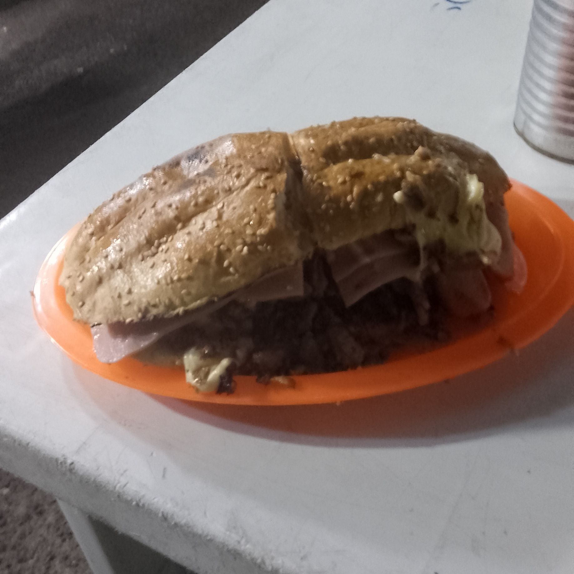Torta de Pastor CON QUESO MANCHEGO Y OAXACA