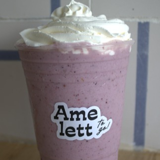 Berry Yogurt Frappe
