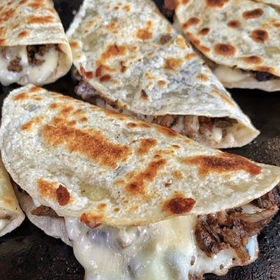 QUESADILLA DE ASADA ESPECIAL