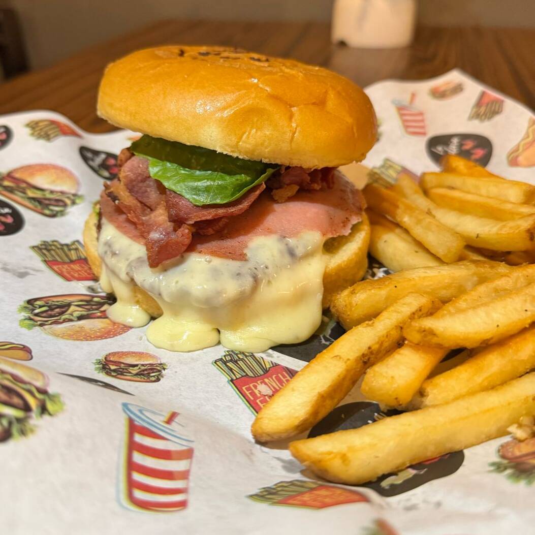 CLASSIC BURGUER