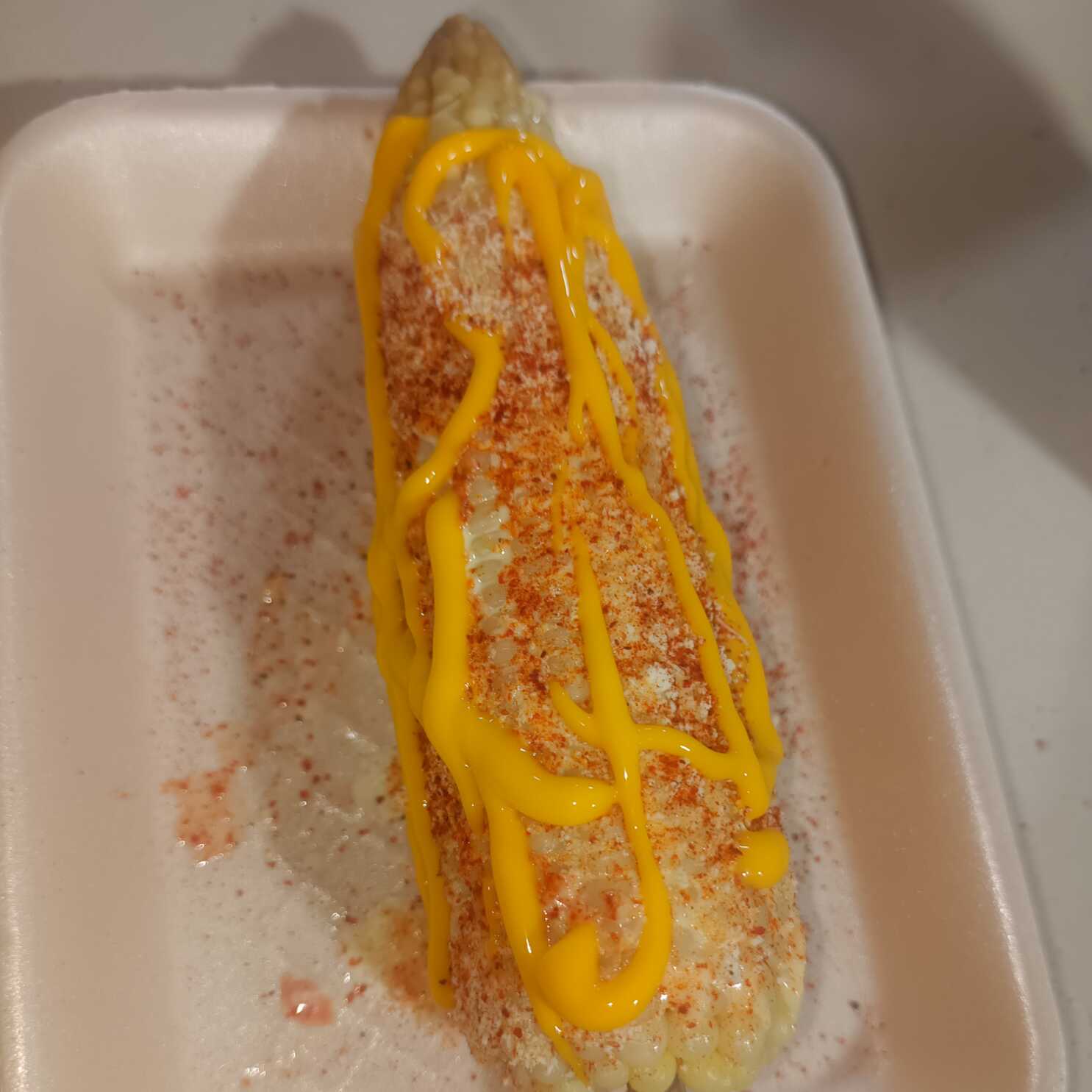 Elote con Queso Amarillo