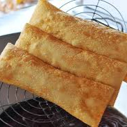 Escolha até três ingredientes para montar o seu delicioso pastel!