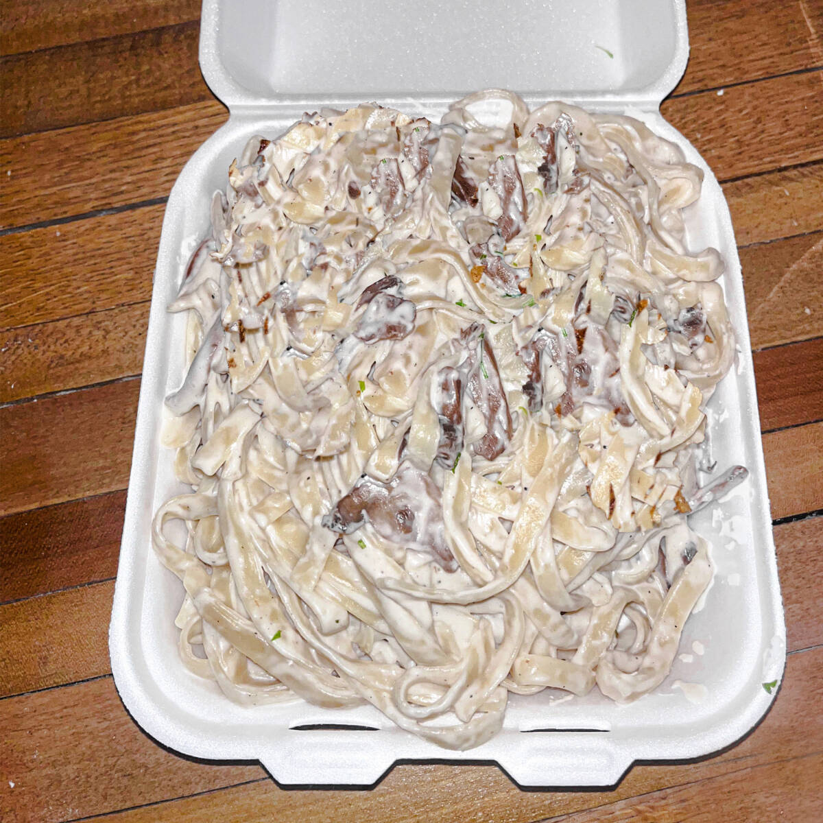 Pasta Alfredo Con Champiñones