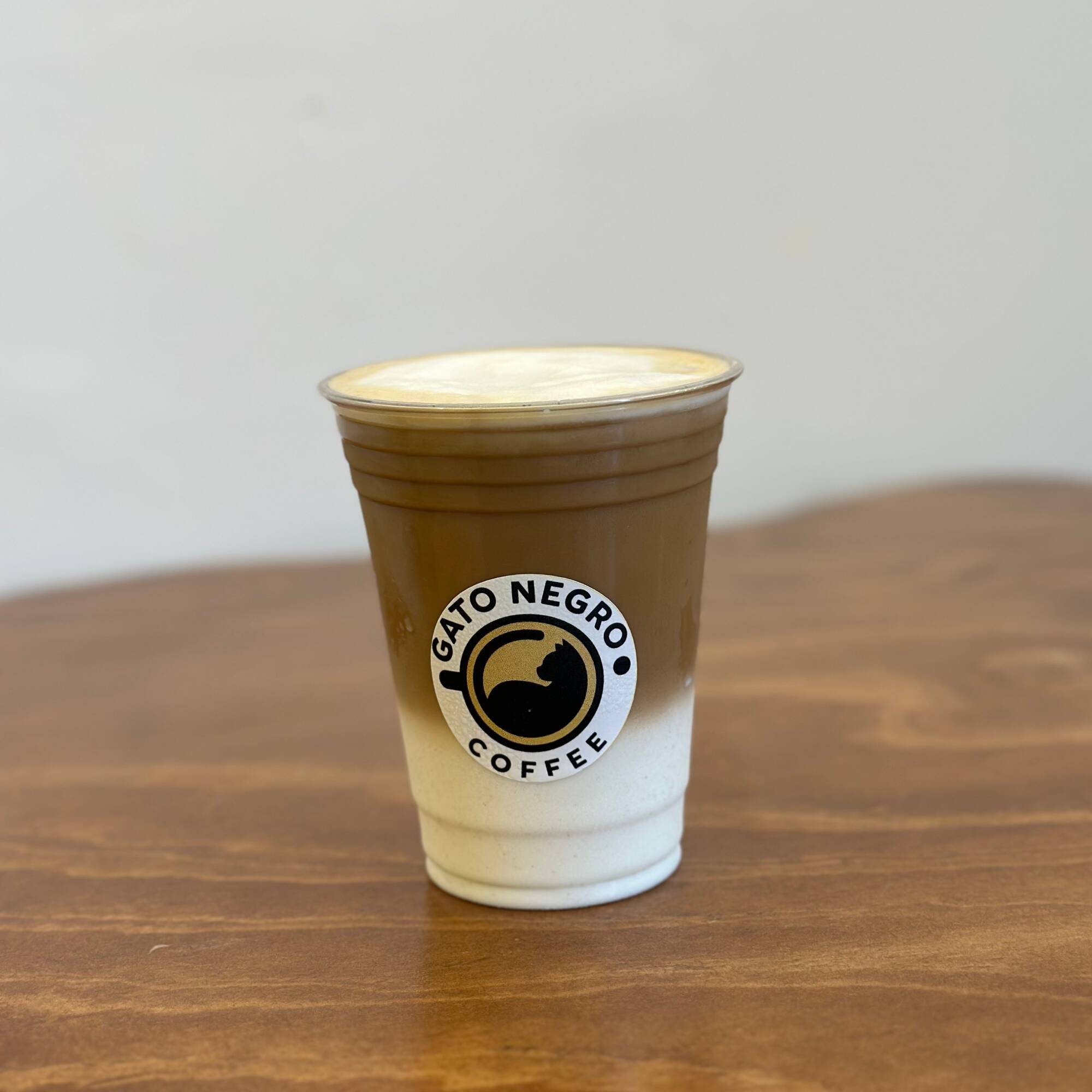 Latte en las Rocas con Sabor 16 Oz