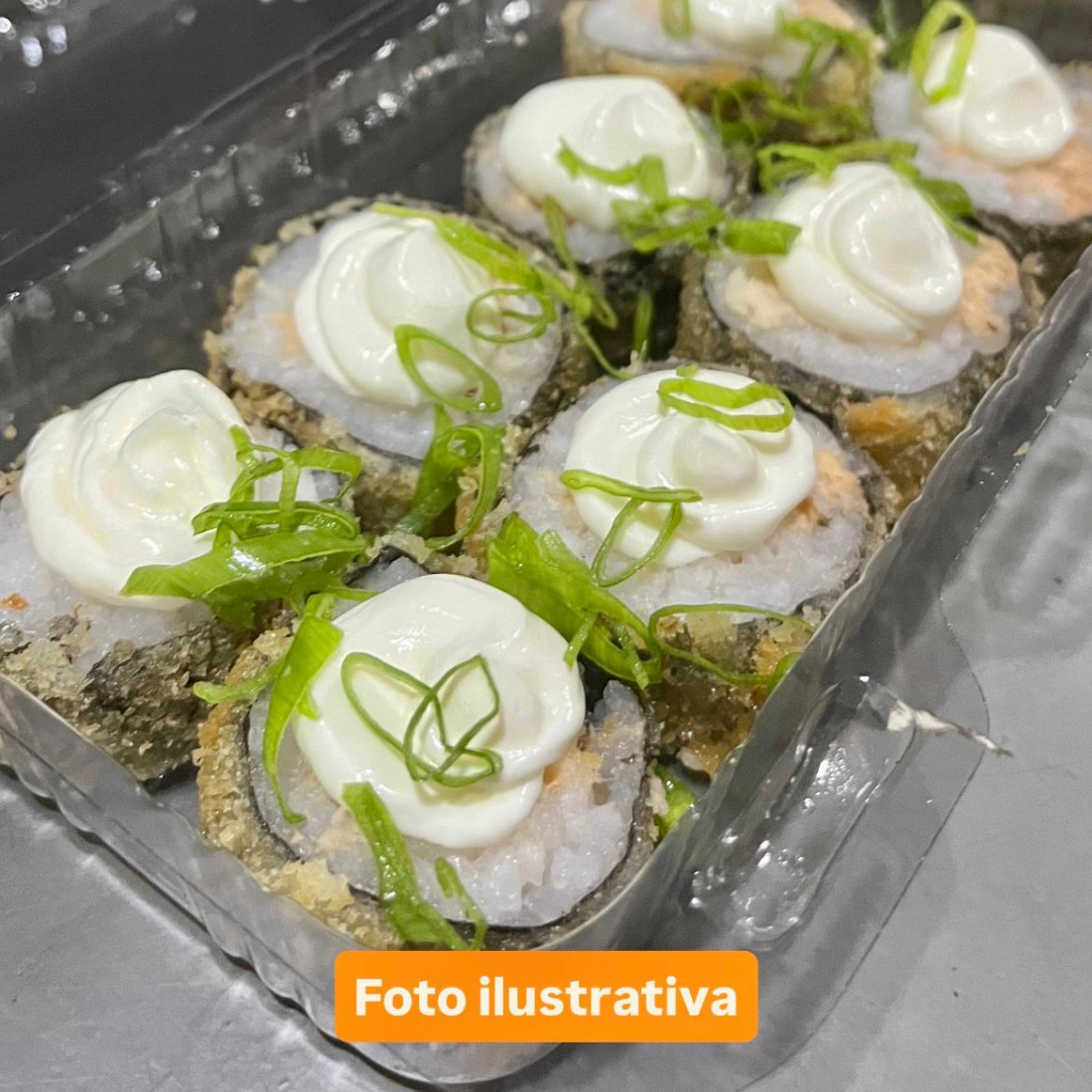 Crocante Hossomaki empanado na Farinha Panko caprichado no Cream Cheese e Teryaki.