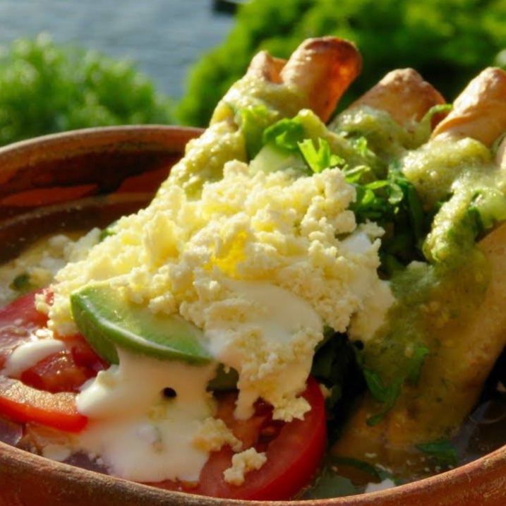 Tostadas Doradas De Pollo
