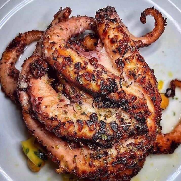 Pulpo a La Brasa