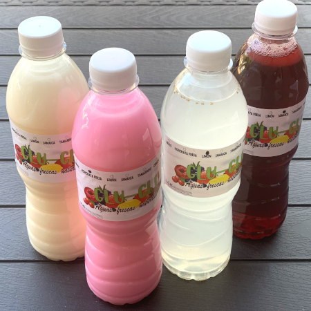 Agua de Horchata de Fresa