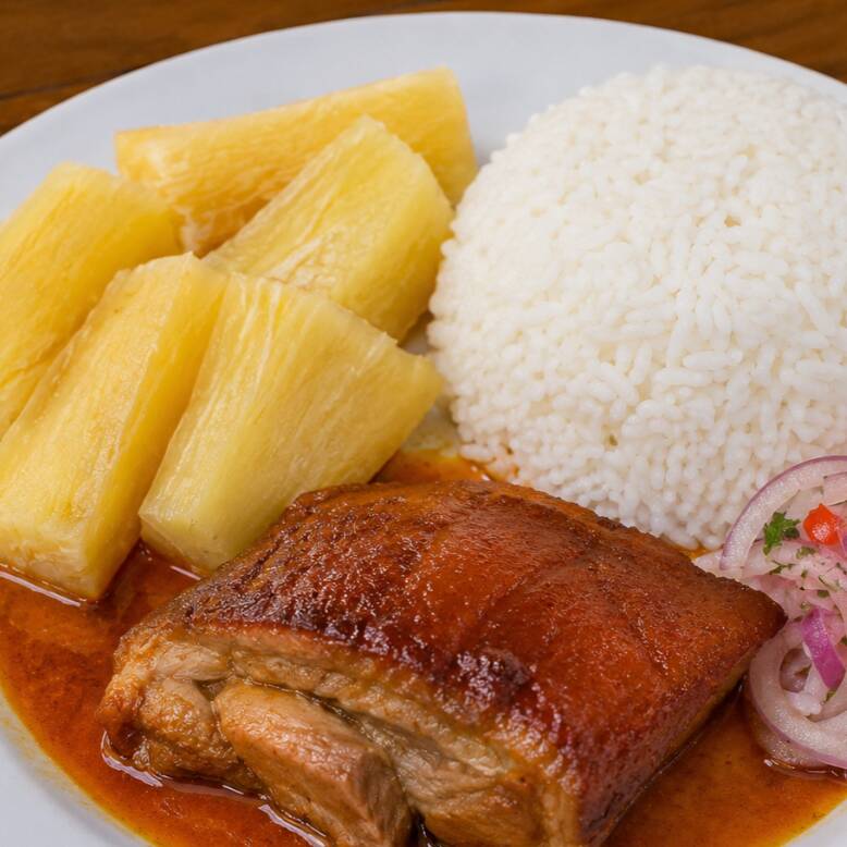 Asado de Lechón con Yuca