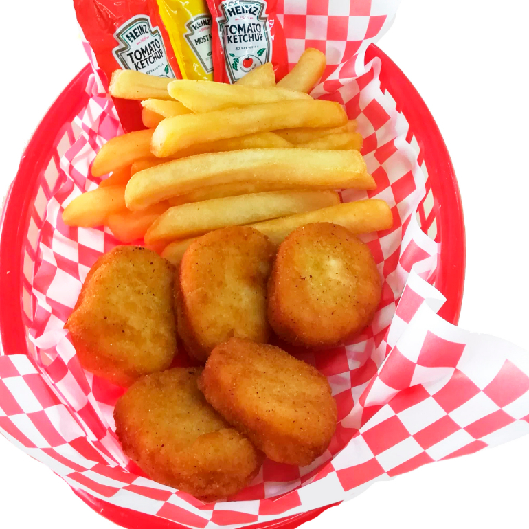 Nuggets de Pollo con Papas a la Francesa