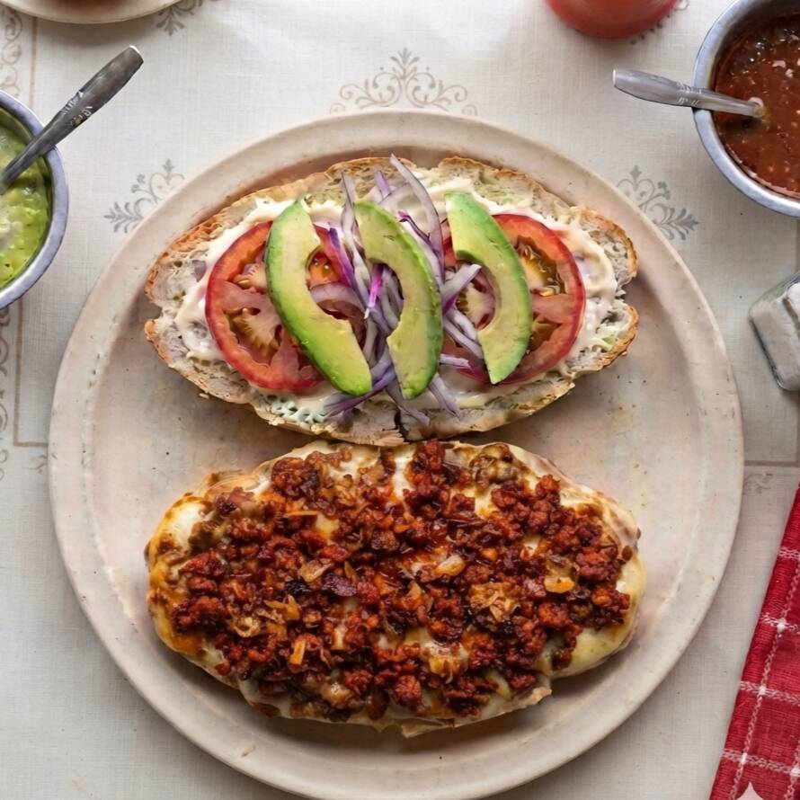 Tortas de Chorizo C/Queso