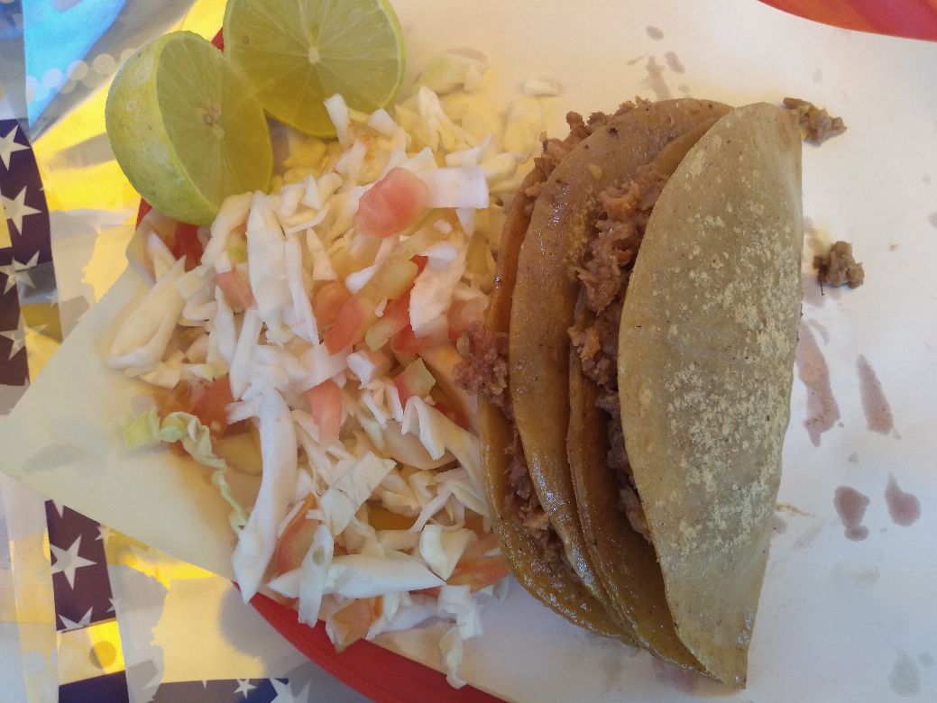 Taco de Vapor de Maíz de Chicharron