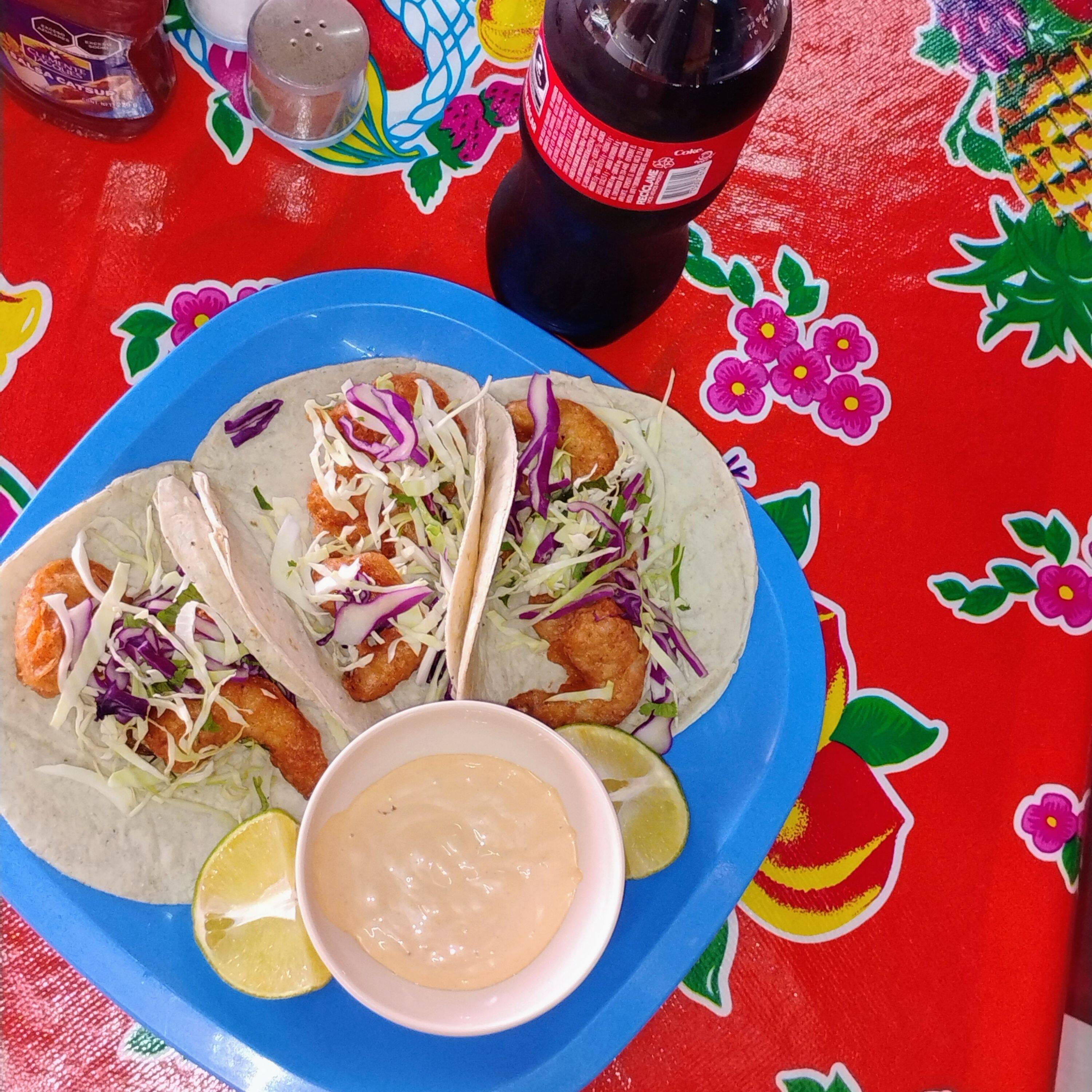 3 Tacos Capeado de Camarón o Pescado Combo