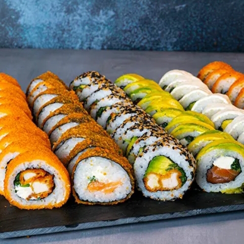 COMBO GALAXY ( 60 BOCADOS A TU GUSTO)