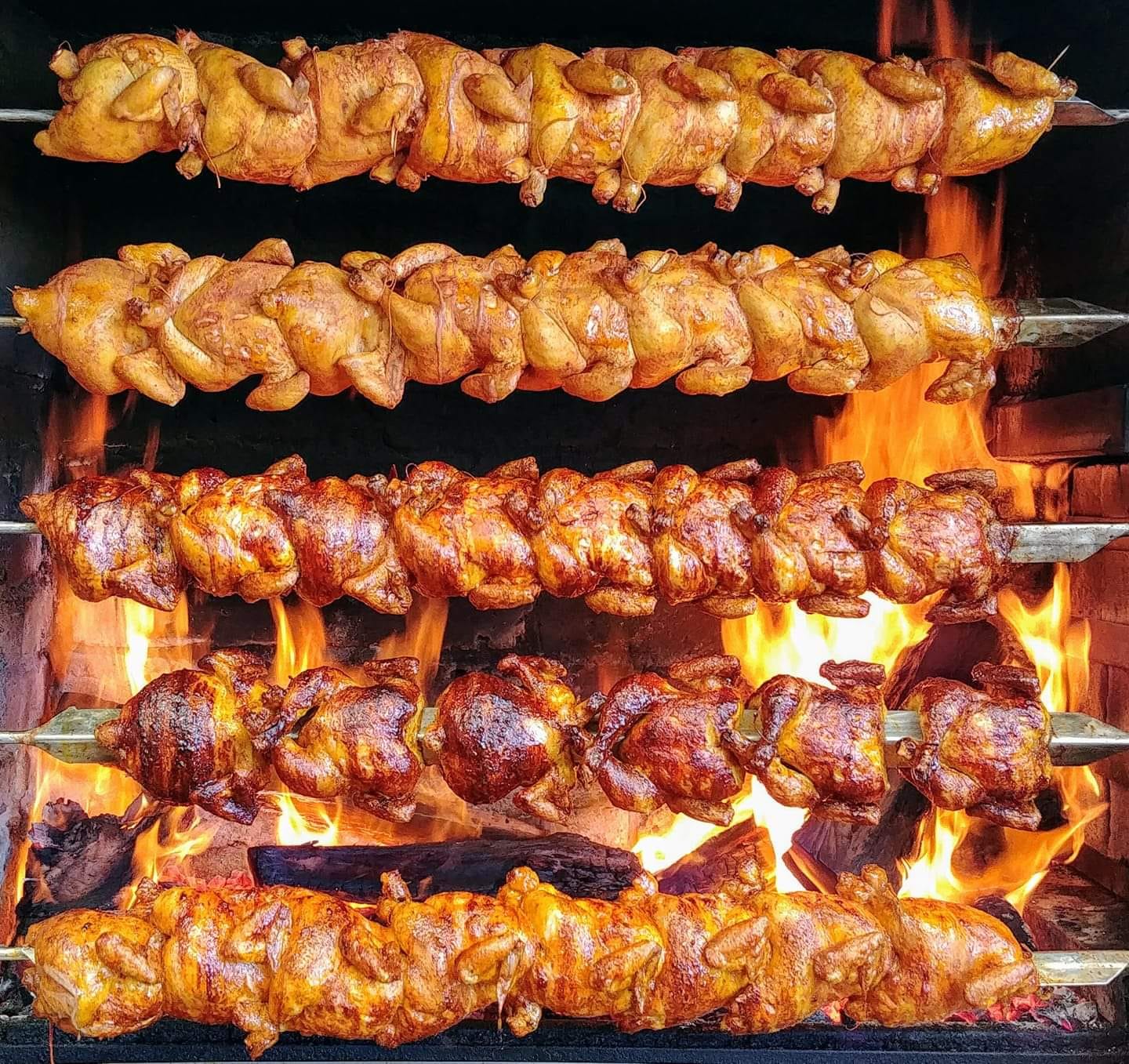 Pollos del Real (Rostizados a La Leña)