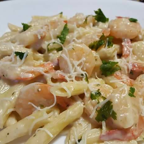 Rigatoni Alfredo Con Camarón
