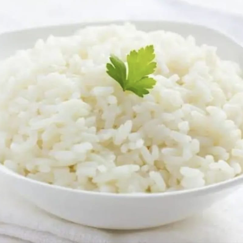 Delicioso arroz branco soltinho.