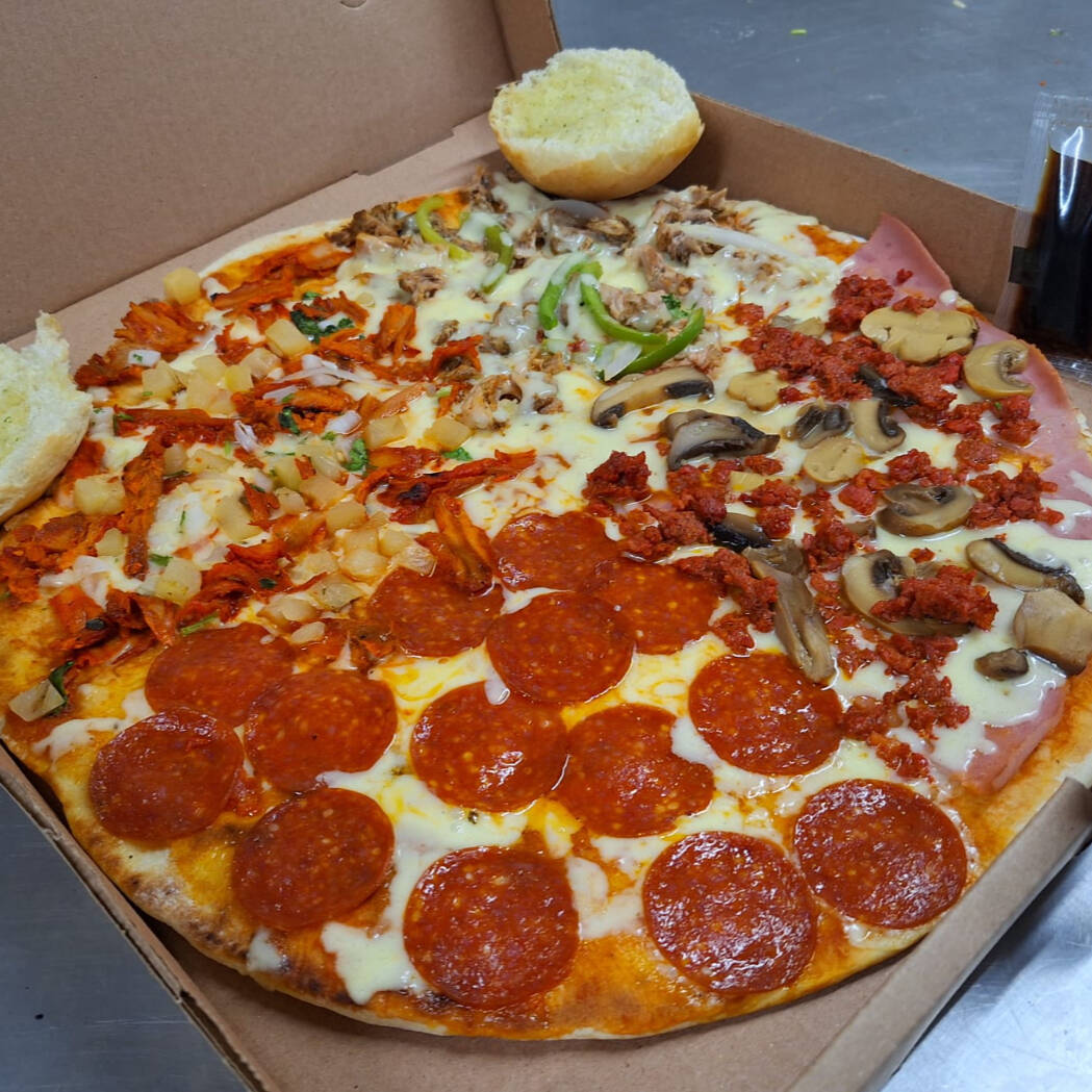 Felices Los 4 🍕